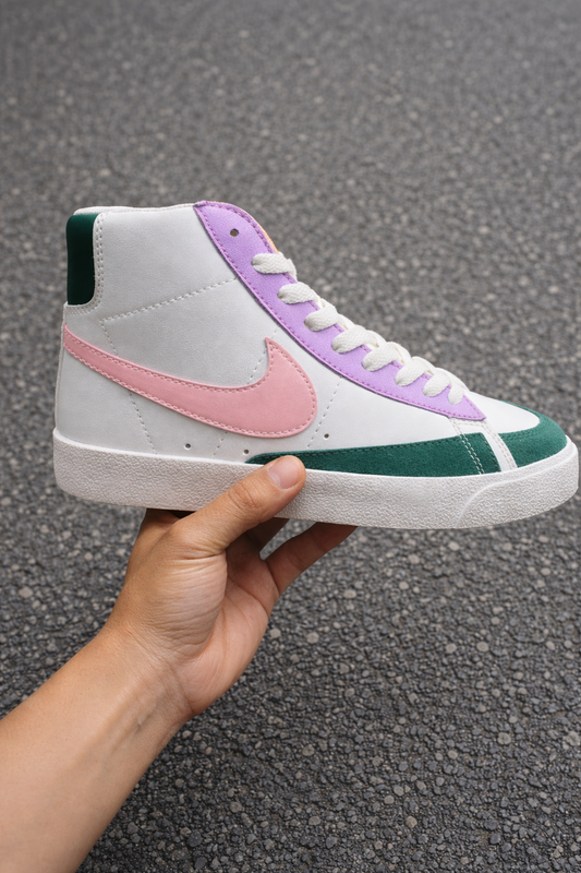 NIKE BLAZER